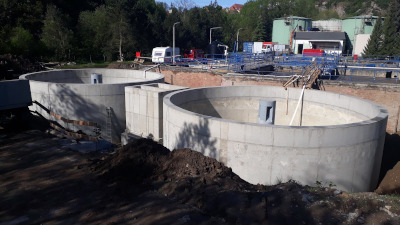 Zbiorniki WWTP i instalacja dystrybucyjna - Bechyně